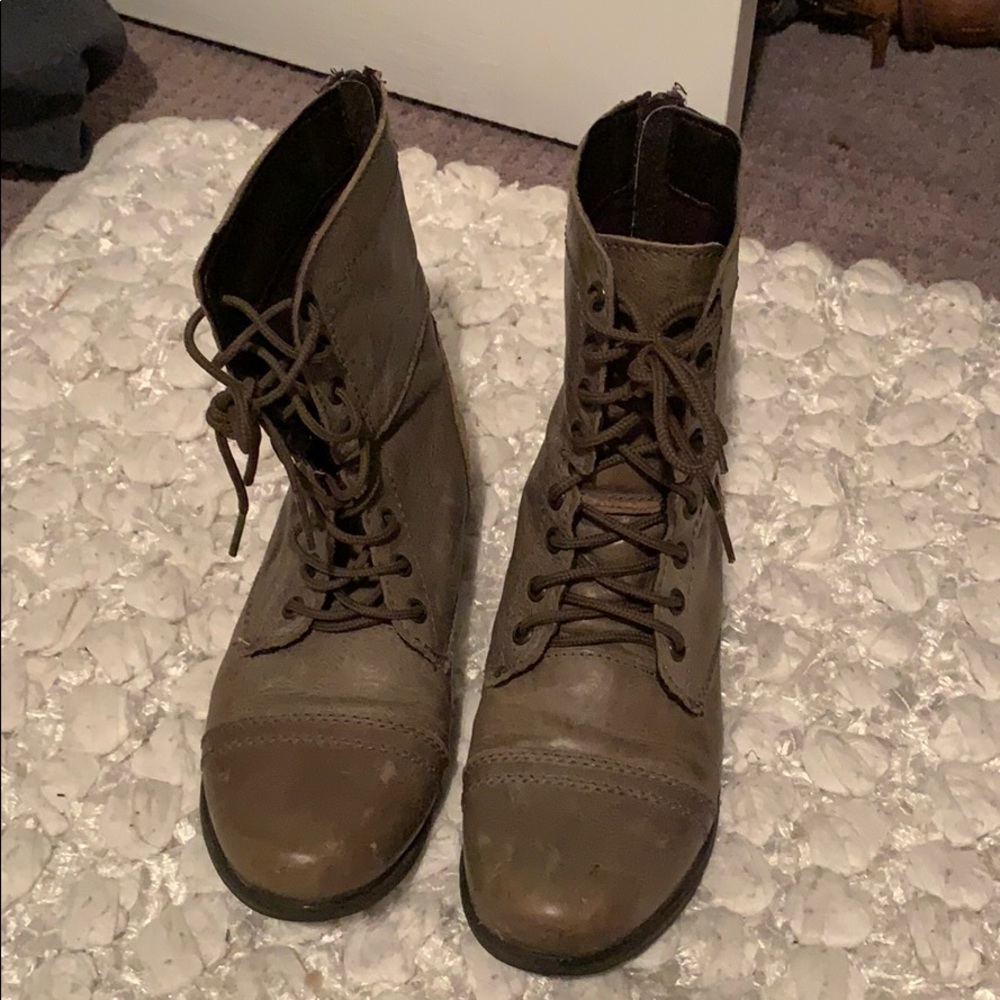 Steve Madden grey combat boots!